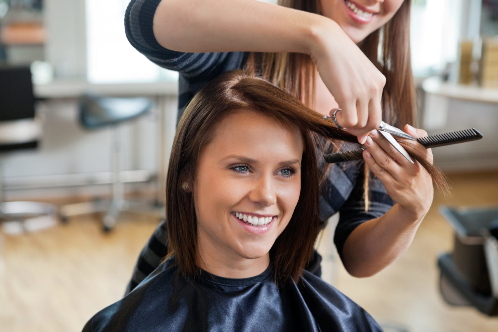 Mature hair cutter