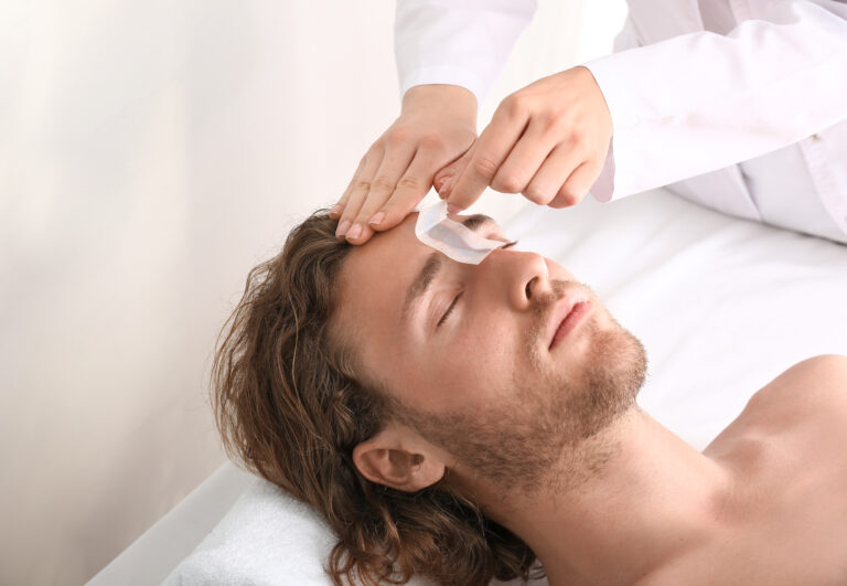 Salon, salons for men, men waxing, Back waxing, chest waxing, eyebrow waxing
